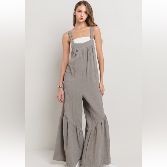 20 Cotton Gauze Shirring Detailed Wide Leg Jumpsuit - Picture 2 of 5